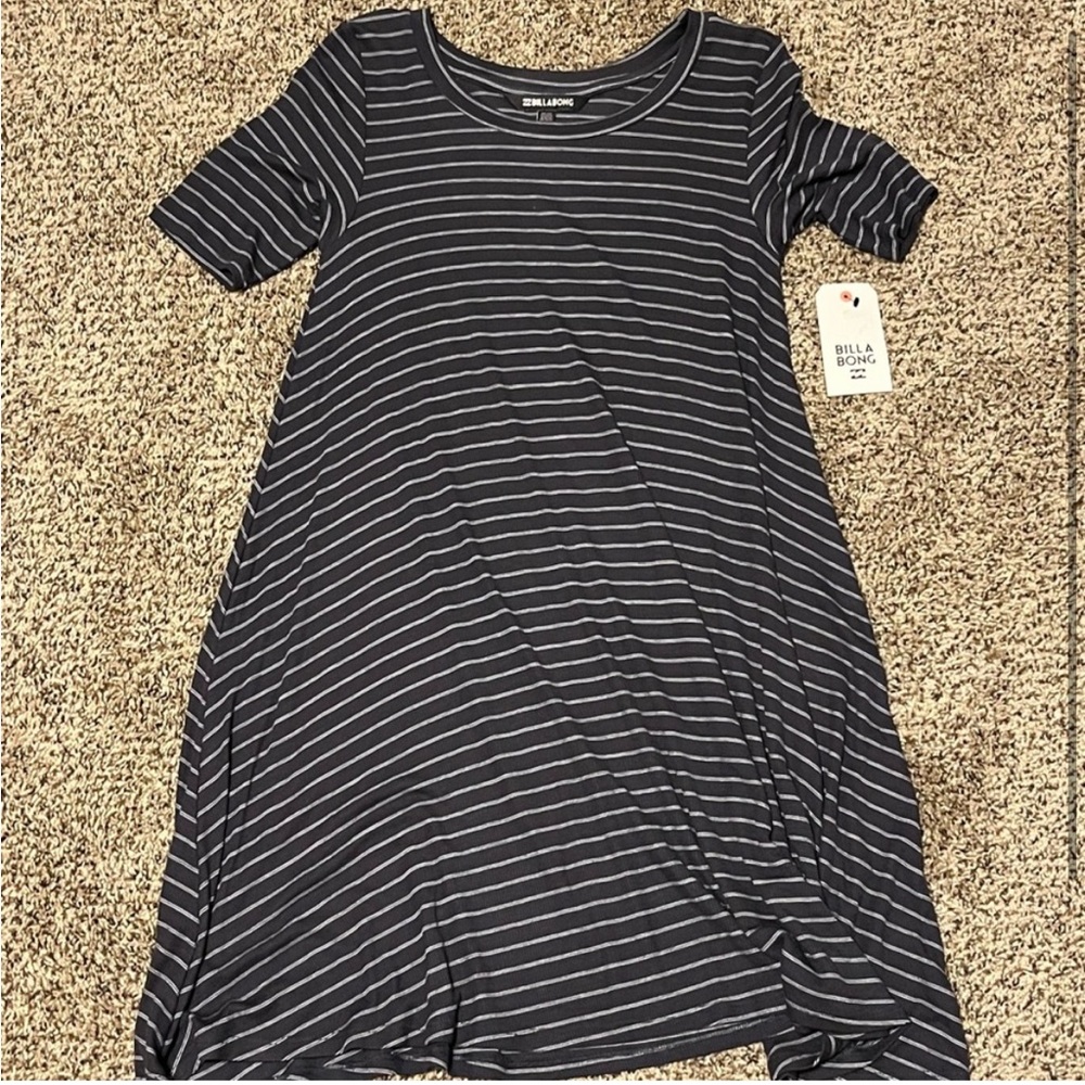 NWT Billabong Dress